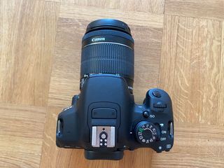 Canon EOS 700D kit 18-55mm!! DSLR κάμερα μαζί με φακό! Άριστη!