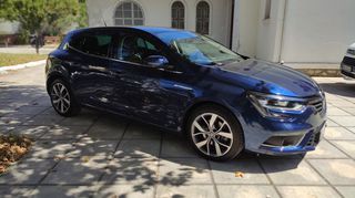 Renault Megane 2016 Bose-thumb-1