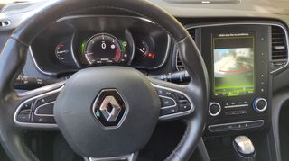 Renault Megane 2016 Bose-thumb-7