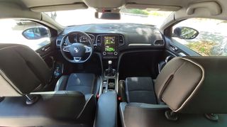 Renault Megane 2016 Bose-thumb-45