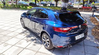 Renault Megane 2016 Bose-thumb-17