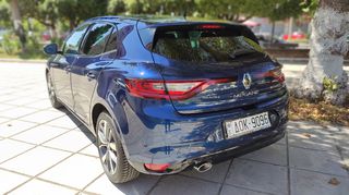 Renault Megane 2016 Bose-thumb-23