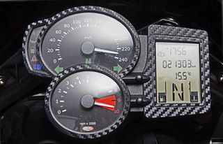 Κάλυμμα οργάνων για BMW F800/F650GS carbon