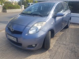 Toyota Yaris 2010 1.4  DIESEL-thumb-1