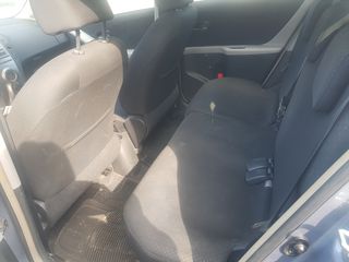 Toyota Yaris 2010 1.4  DIESEL-thumb-14