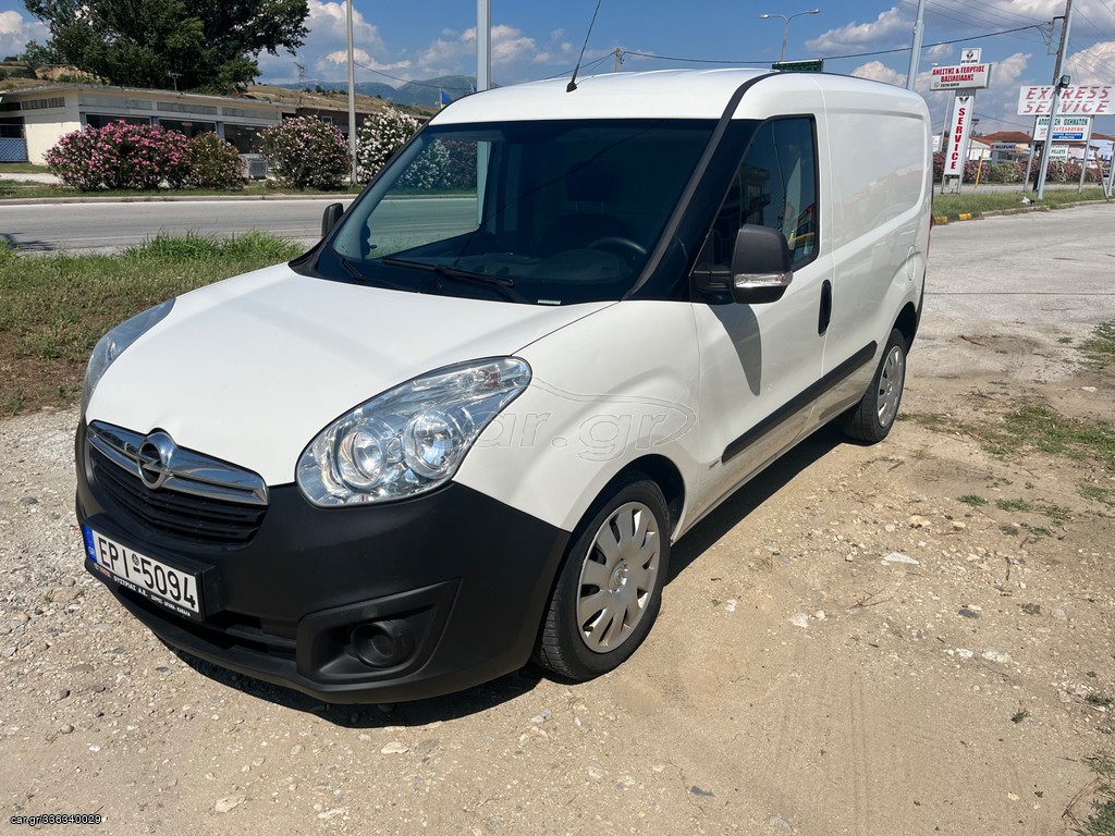 Opel Combo '17 Van L2H2 2,4t 1.6 Diesel