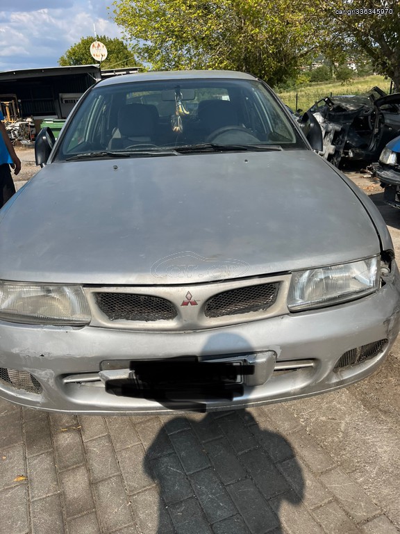Mitsubishi Carisma 2001