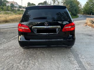 Mercedes-Benz B 200 2014 AUTOMATIC-thumb-4