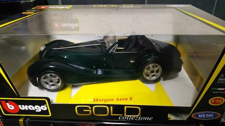 BBURAGO 1:18 Morgan Aero 8 2001