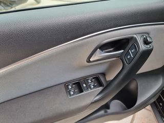 Volkswagen Polo 2015 CROSS-NAVI-BOOK SERVICE-thumb-44