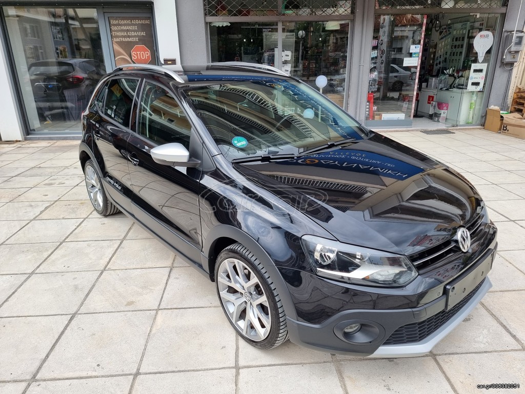 Volkswagen Polo 2015 CROSS-NAVI-BOOK SERVICE