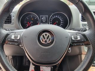 Volkswagen Polo 2015 CROSS-NAVI-BOOK SERVICE-thumb-25
