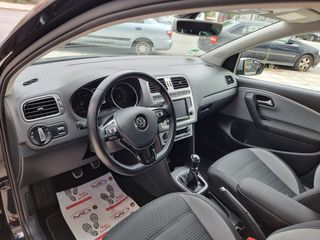 Volkswagen Polo 2015 CROSS-NAVI-BOOK SERVICE-thumb-22