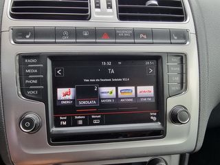 Volkswagen Polo 2015 CROSS-NAVI-BOOK SERVICE-thumb-27