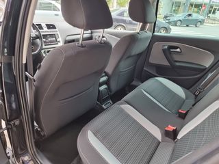 Volkswagen Polo 2015 CROSS-NAVI-BOOK SERVICE-thumb-40