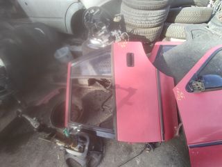 Πόρτα Suzuki swift 97 mod 50 euro Η μία 