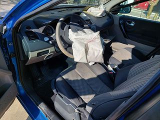 Renault Megane 2003-thumb-2