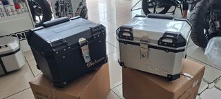TOP BOX 45L SILVER //  ΤΕΤΡΑΓΩΝΗ ΒΑΛΙΤΣΑ 45 ΛΙΤΡΩΝ (ΤΥΠΟΥ ΑΛΟΥΜΙΝΙΟΥ) ME ΜΑΞΙΛΑΡΙ