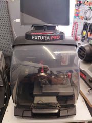 Πωλείται αυτόματη μηχανή κοπής κλειδιών Silca Futura Pro