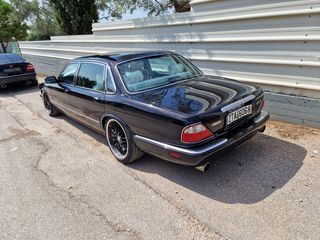Jaguar XJ8 1999-thumb-8