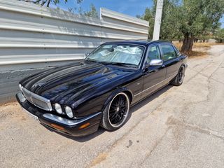 Jaguar XJ8 1999-thumb-4