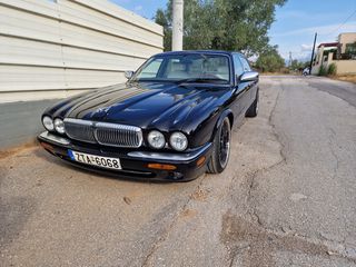 Jaguar XJ8 1999-thumb-7