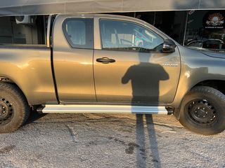 Σκαλοπάτια αλουμινίου Hilux 2016+-thumb-1