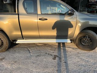 Σκαλοπάτια αλουμινίου Hilux 2016+-thumb-2