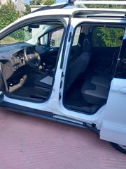 Ford Courier 2020-thumb-10