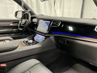 Jeep Wagoneer 2023-thumb-11