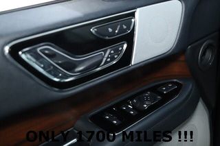 Lincoln Navigator 2022 REVERSE-thumb-31