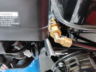 ΠΡΟΣΦΟΡΑ!!Κομπρεσέρ βενζινοκίνητο 7hp HYUNDAI ΜΕ ΕΠΙΤΑΧΥΝΤΗ ΣΤΡΟΦΩΝ και καζανι  100 lit.-thumb-5