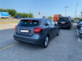 Mercedes-Benz A 180 2016-thumb-4