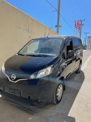 Nissan NV 200 2015-thumb-1