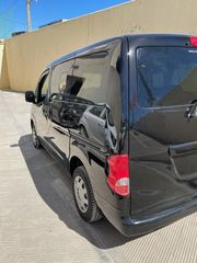 Nissan NV 200 2015-thumb-4