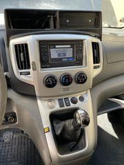 Nissan NV 200 2015-thumb-8