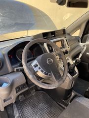 Nissan NV 200 2015-thumb-7