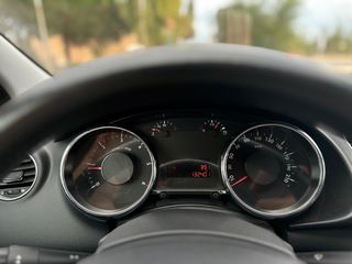 Peugeot 3008 2012 HDI Active-thumb-34