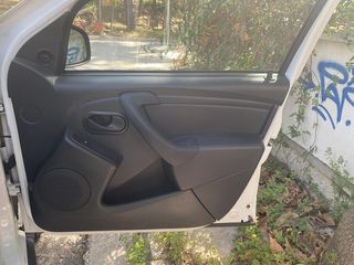 Dacia Duster 2017-thumb-8