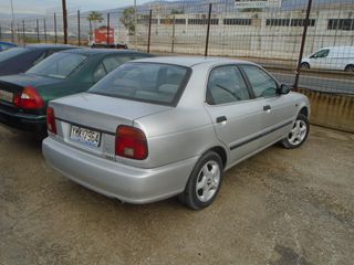 Suzuki Baleno 1998-thumb-3