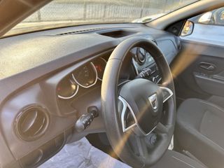 Dacia Sandero 2017-thumb-8