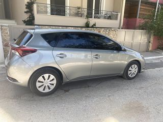 Toyota Auris 2017-thumb-3