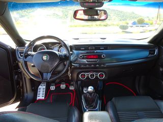 Alfa Romeo Giulietta 2012 1.6 JTDM Quadrifoglio look ΕΛΛΗΝΙΚΟ-thumb-8
