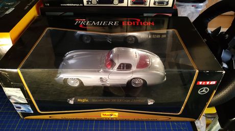 MAISTO 1:18 Mercedes 300 SLR	Coupe "Uhlenhaut" 1955 PREMIERE Edition