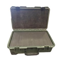 Pelican Storm 2500 με αφρό Solid