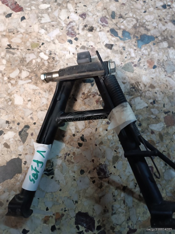 Διπλό Σταντ από SYM VF 185