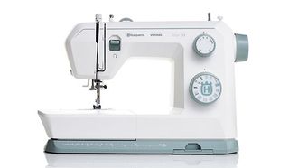 Husqvarna Onyx 15 sewing machine