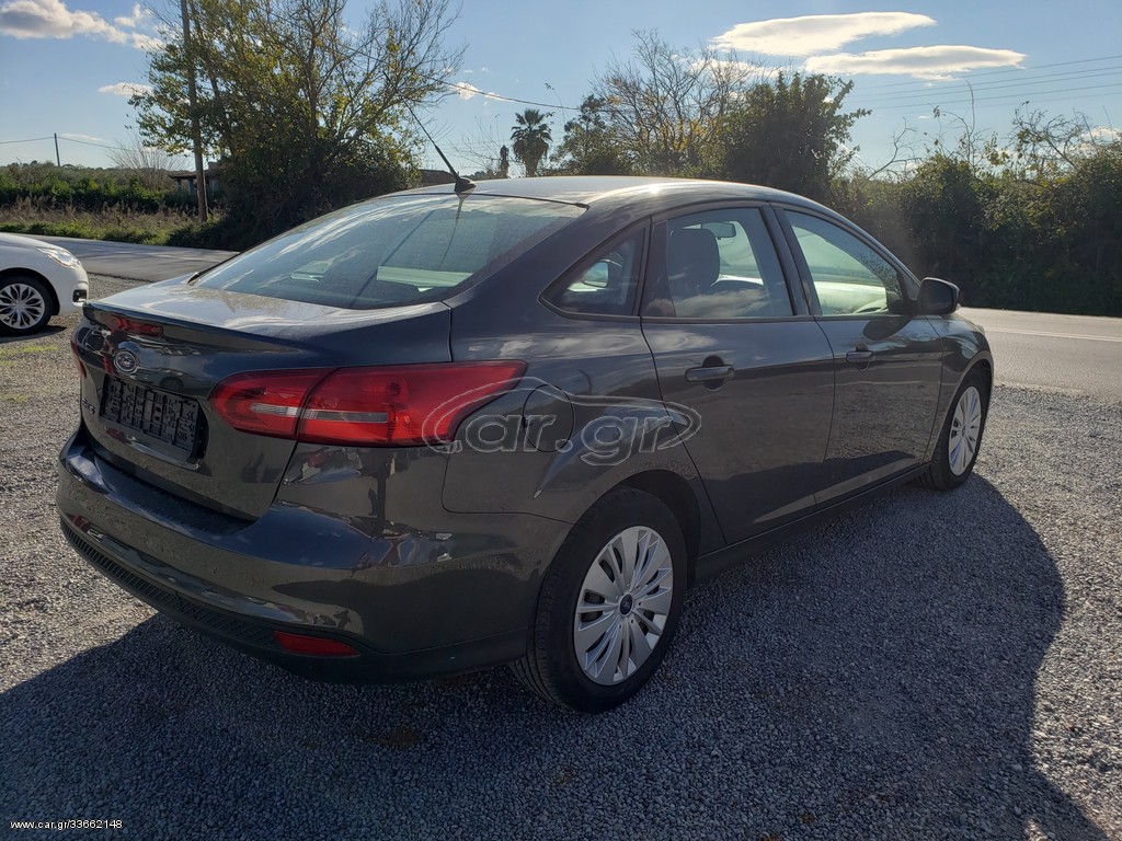 Ford Focus 2015 Με ζημια στο μοτερ