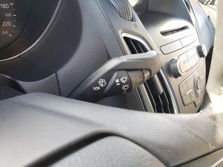 Ford Focus 2015 Με ζημια στο μοτερ-thumb-9
