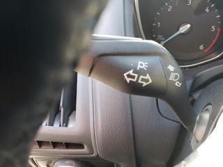 Ford Focus 2015 Με ζημια στο μοτερ-thumb-10